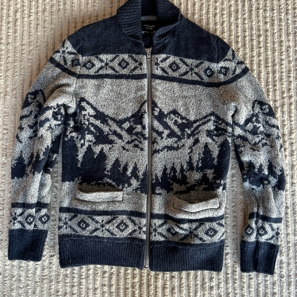Abercrombie & Fitch Navy and Gray Zip-Up Sweater